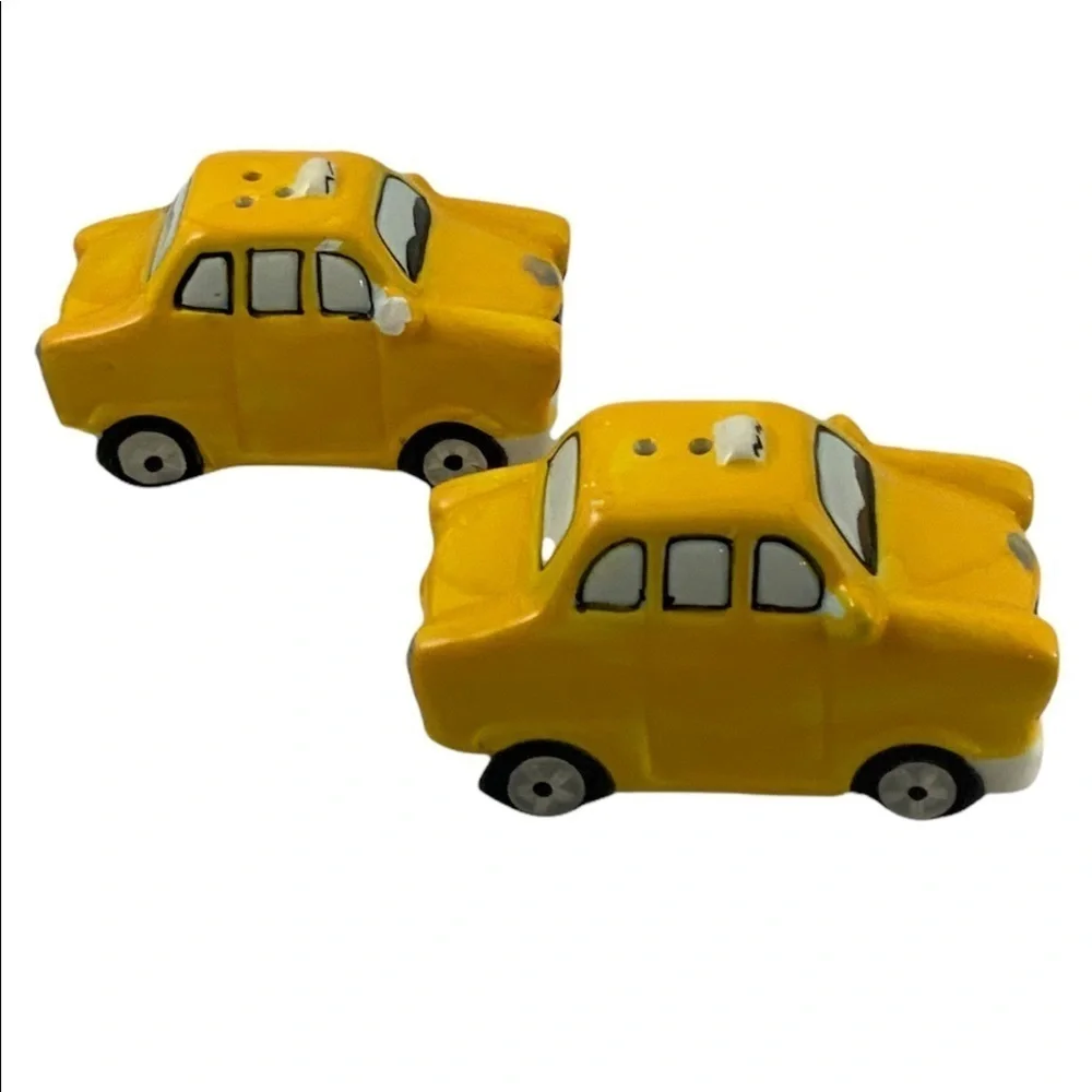 NYC Yellow Cab Cars Ceramic Salt Pepper Shaker Set by American Alitier
